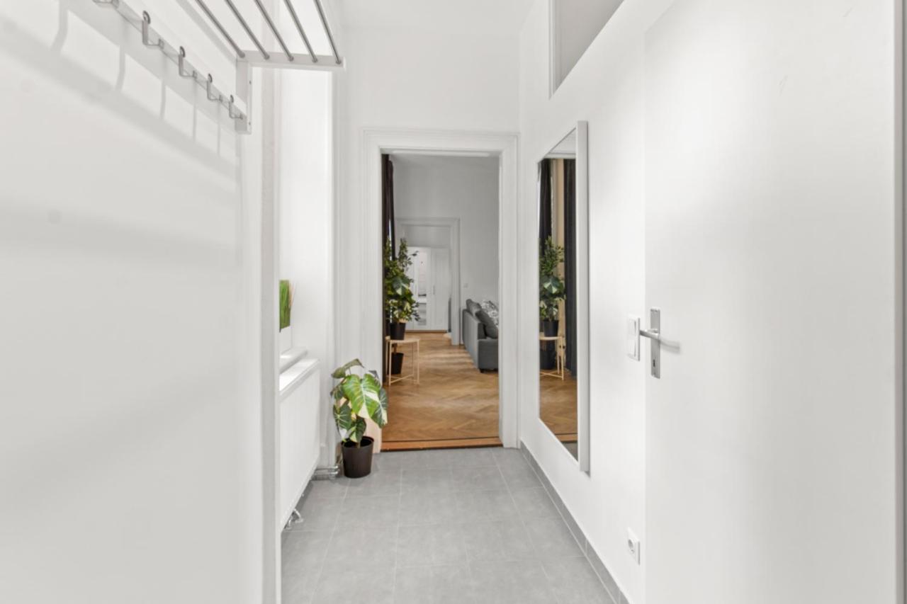 Separate Bedroom - Near Schoenbrunn Vienna Exterior photo